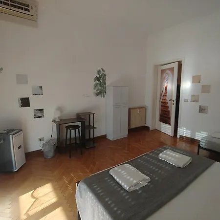 Dock Bay Lodge Hostel * Triest