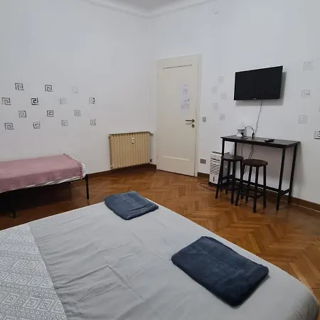 Dock Bay Lodge Hostel Apartment *
