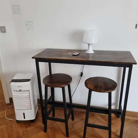 Dock Bay Lodge Hostel Apartment Triest