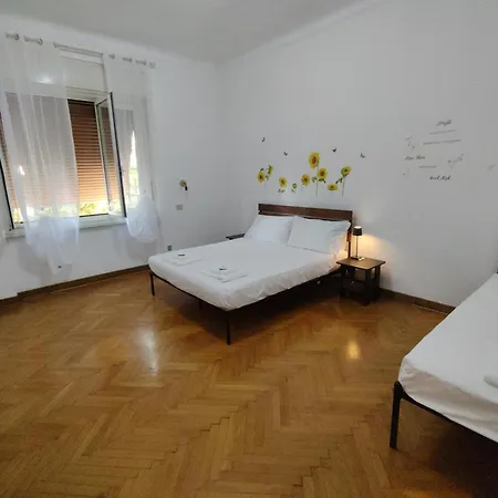 Dock Bay Lodge Hostel Triest